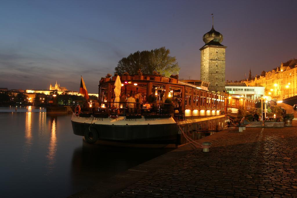 Boat Matylda Prag